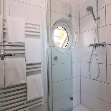 Chalet, Prázdninový dům *